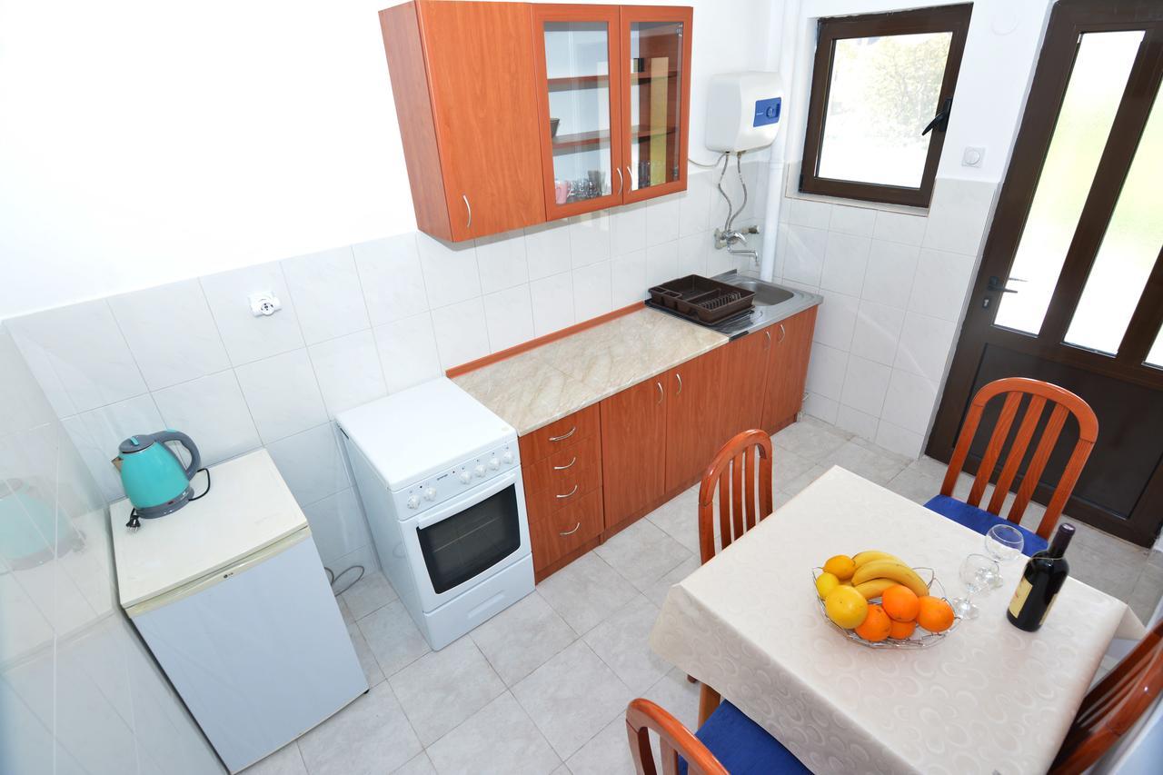 Apartments Jovana Petrovac na moru Exterior foto