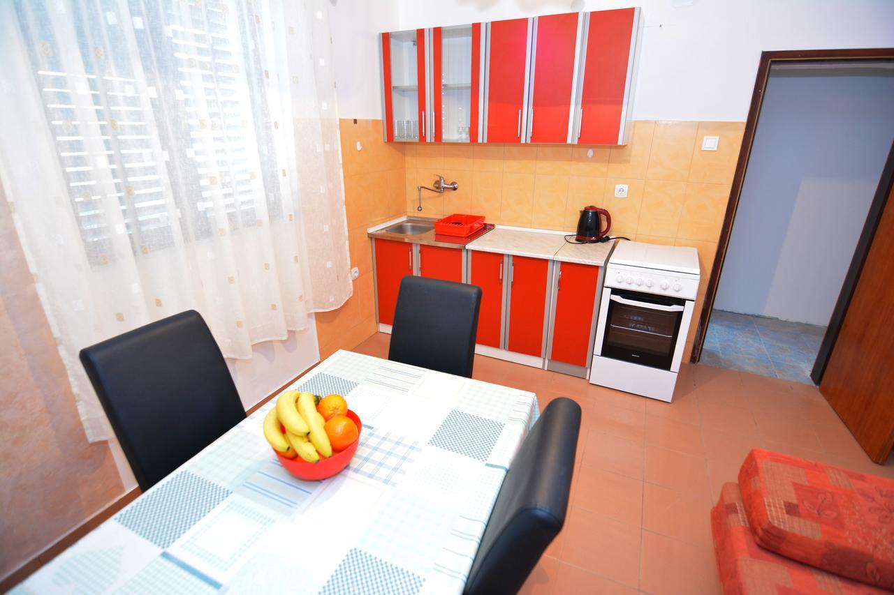 Apartments Jovana Petrovac na moru Exterior foto