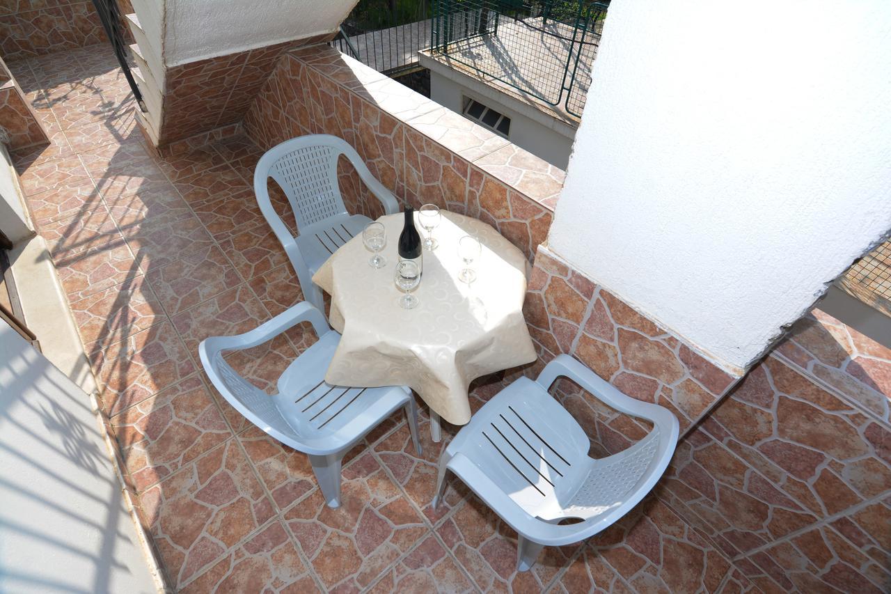 Apartments Jovana Petrovac na moru Zimmer foto