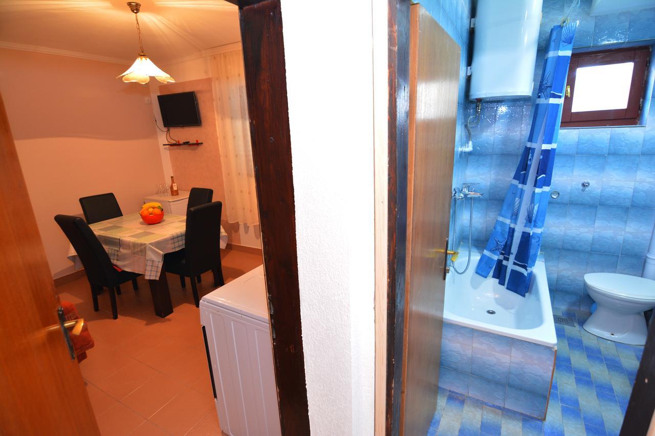 Apartments Jovana Petrovac na moru Exterior foto
